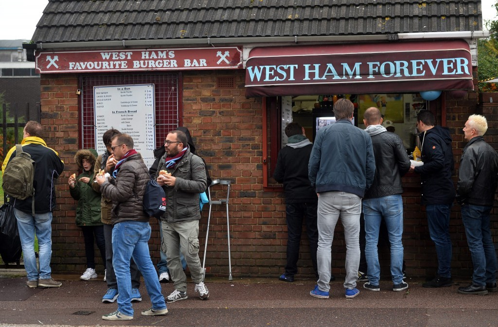 West Ham United Make Move to Sign Bento